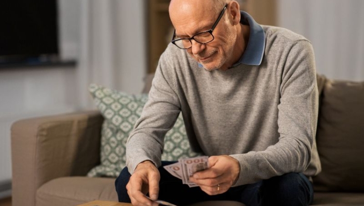 Fixed Annuities_large The Simple Way to Understand Fixed Annuities